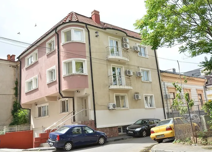 City Center Apartments & Suites By Rdc