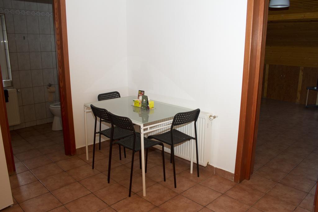 Bed & Breakfast Center & By Rdc