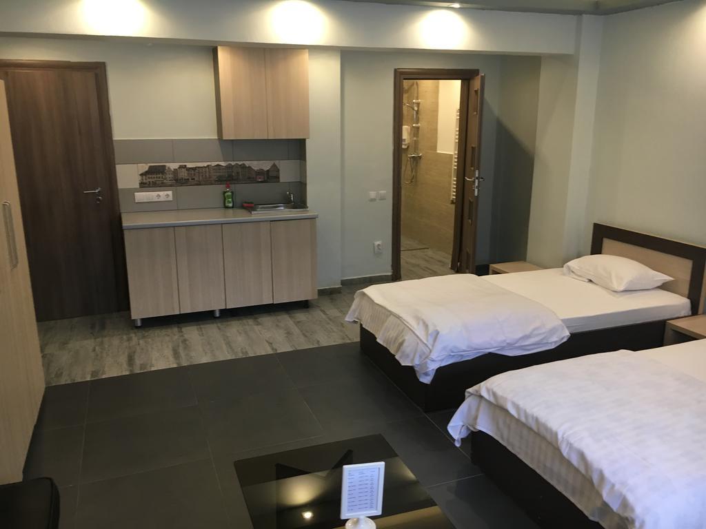 Bed & Breakfast Center & By Rdc 3*